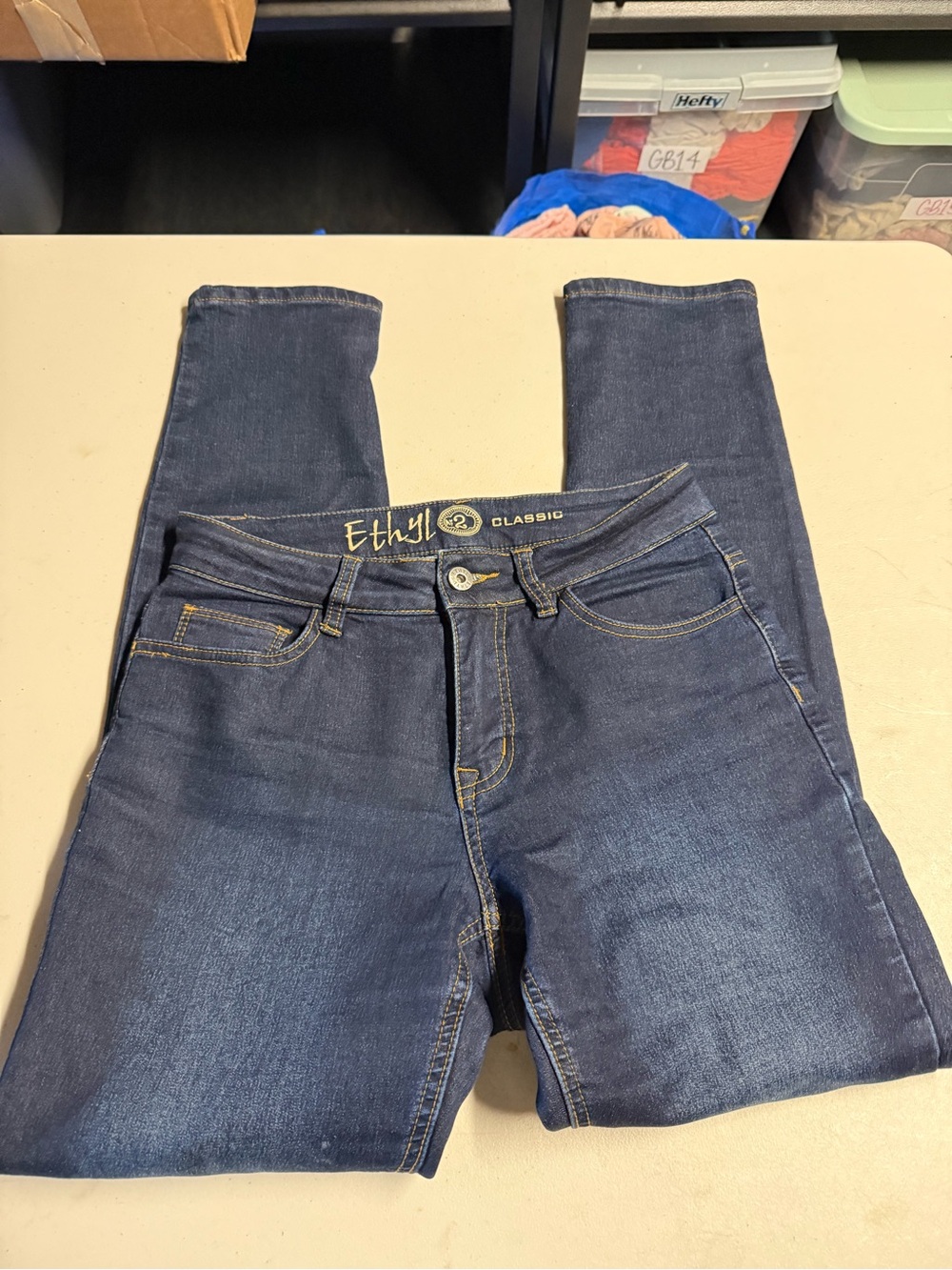 Ethyl Classic Dark Wash Skinny Jeans size 2 EUC